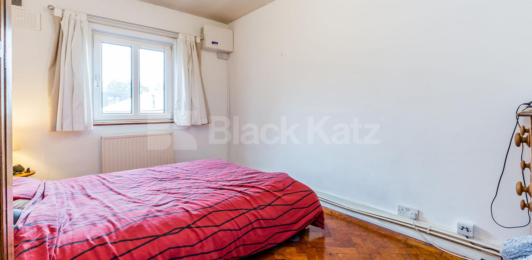 			NEW INSTRUCTION!, 2 Bedroom, 1 bath, 1 reception Flat			 Cathcart Street, KENTISH TOWN 